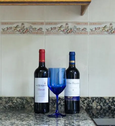 Leonard Playa Blanca (Lanzarote)